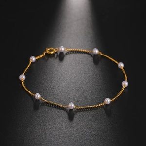 beautiful pearl bracelet